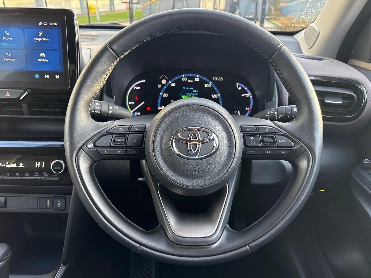 Used Toyota Yaris 2023 for sale - 76586508: Photo 11