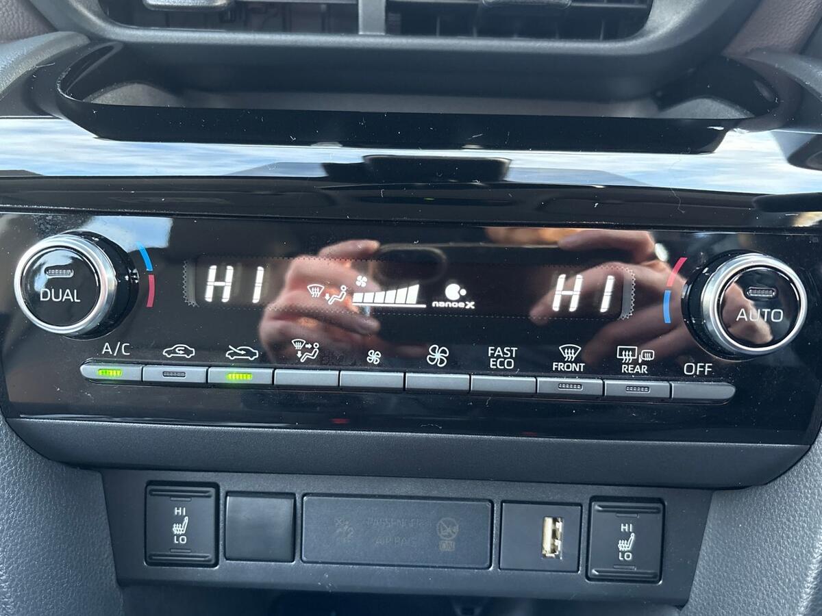 Used Toyota Yaris 2023 for sale - 76586508: Photo 15