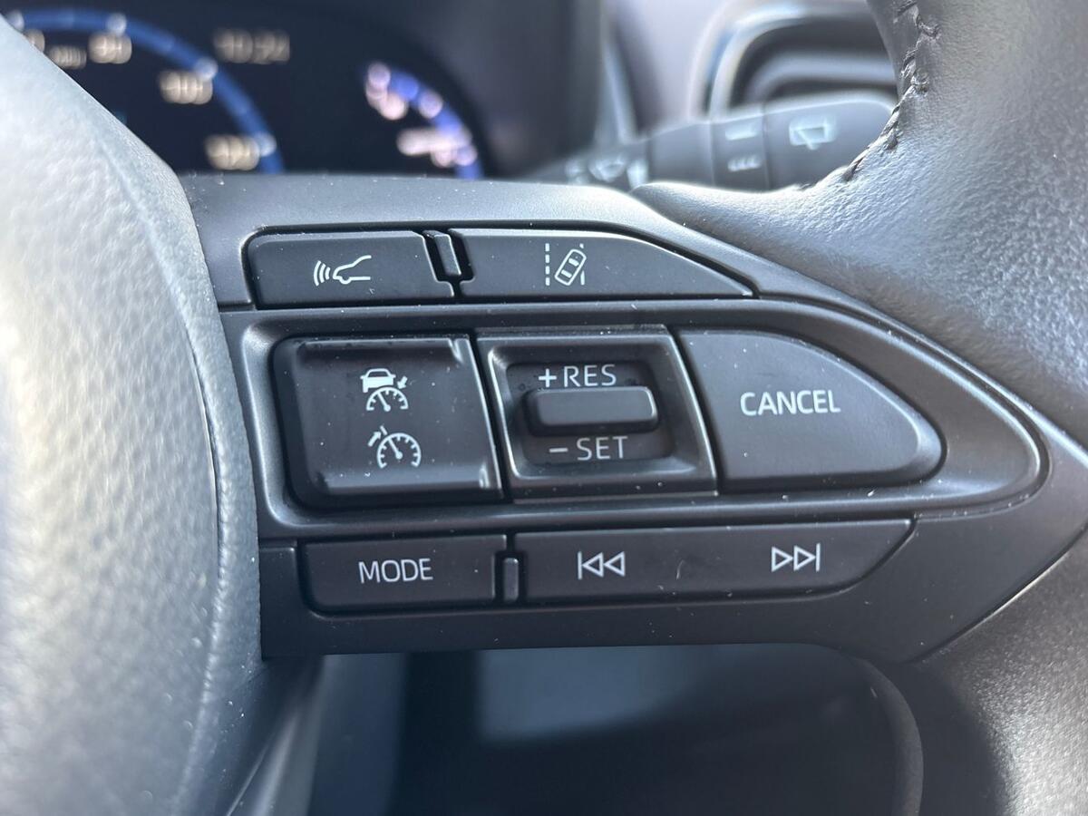 Used Toyota Yaris 2023 for sale - 76586508: Photo 17