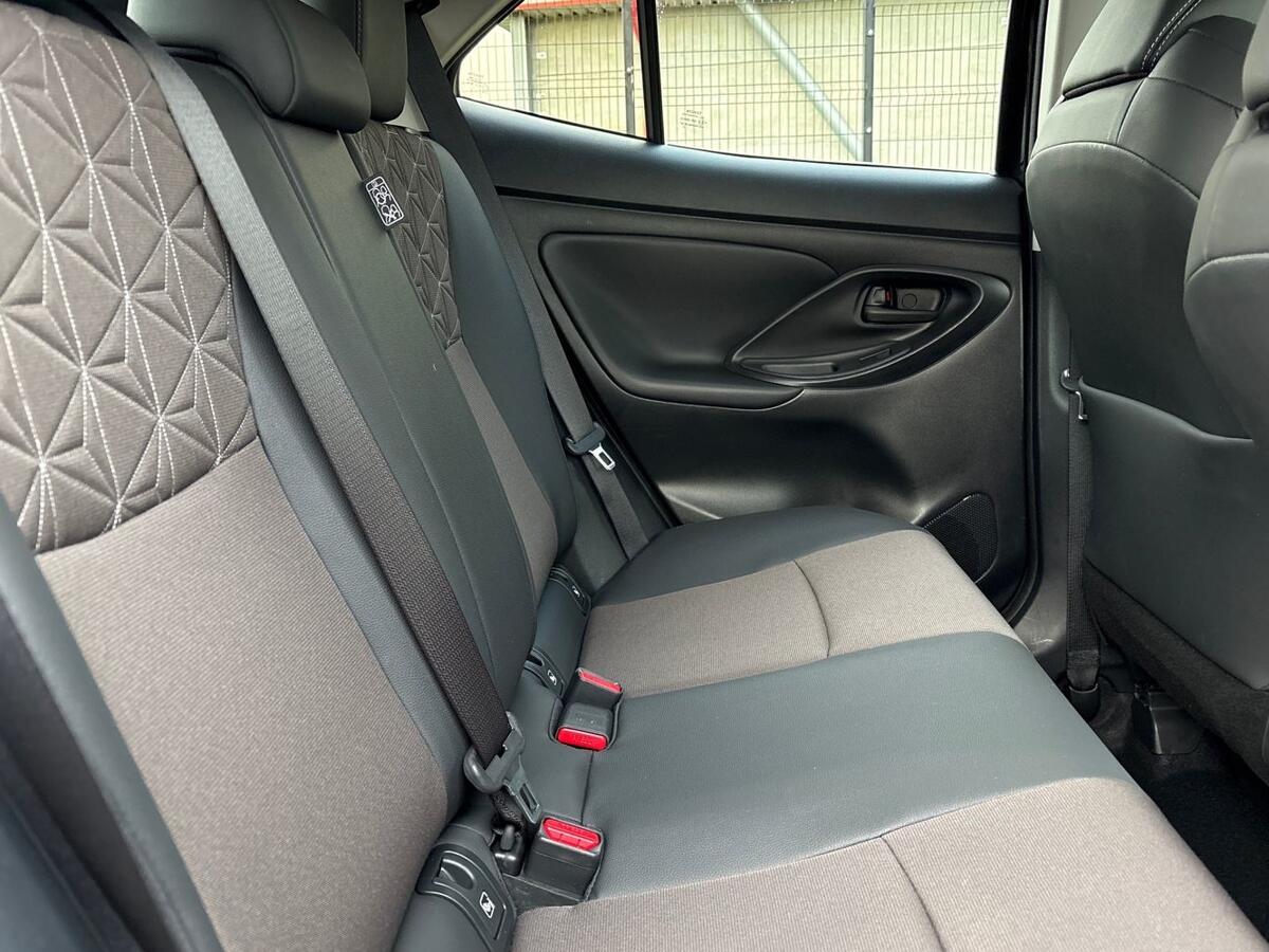 Used Toyota Yaris 2023 for sale - 76586508: Photo 25