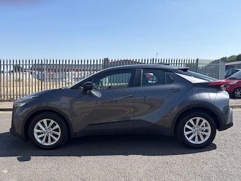 Used Toyota C-HR 2025 for sale - 79146924: Photo