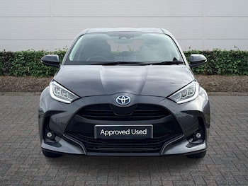 Used Toyota Yaris 2023 for sale - 77926924: Photo