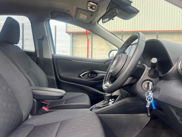 Used Toyota Yaris 2024 for sale - 76086092: Photo 11