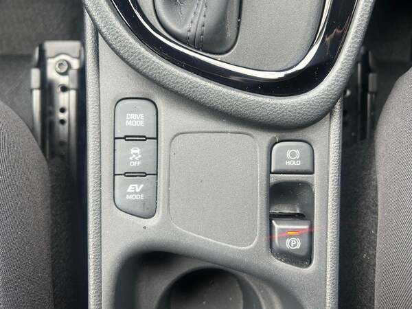 Used Toyota Yaris 2024 for sale - 76086092: Photo 22