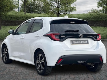 Used Toyota Yaris 2024 for sale - 76086092: Photo 2