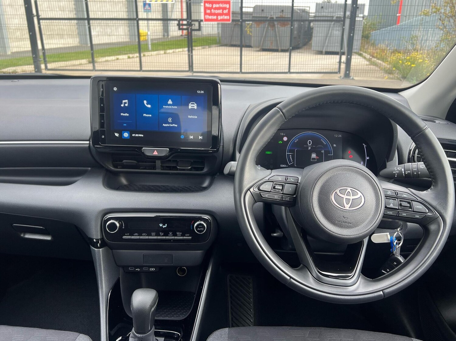 Used Toyota Yaris 2024 for sale - 76086092: Photo 8