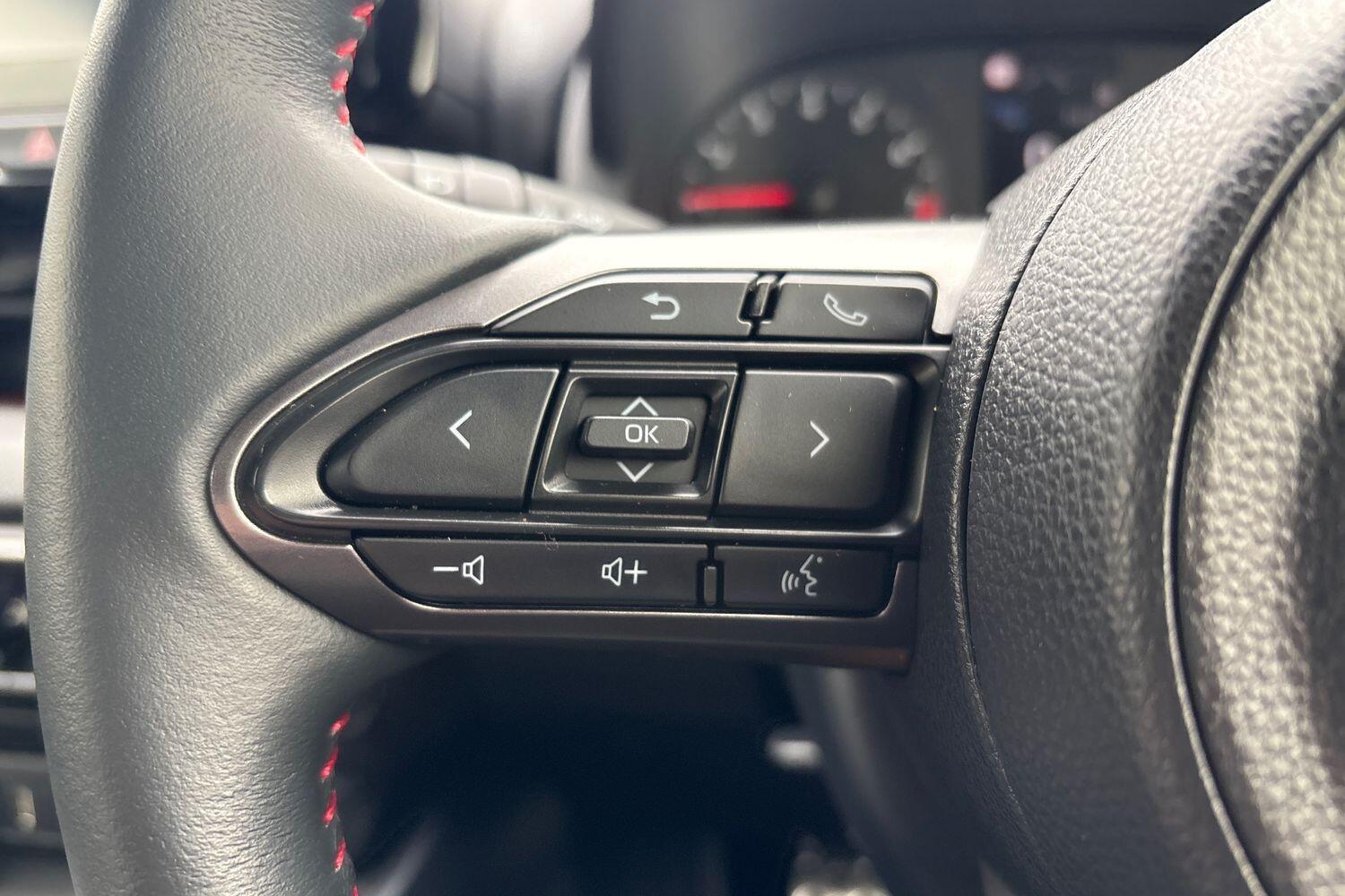 Used Toyota Yaris 2022 for sale - 78128818: Photo 14