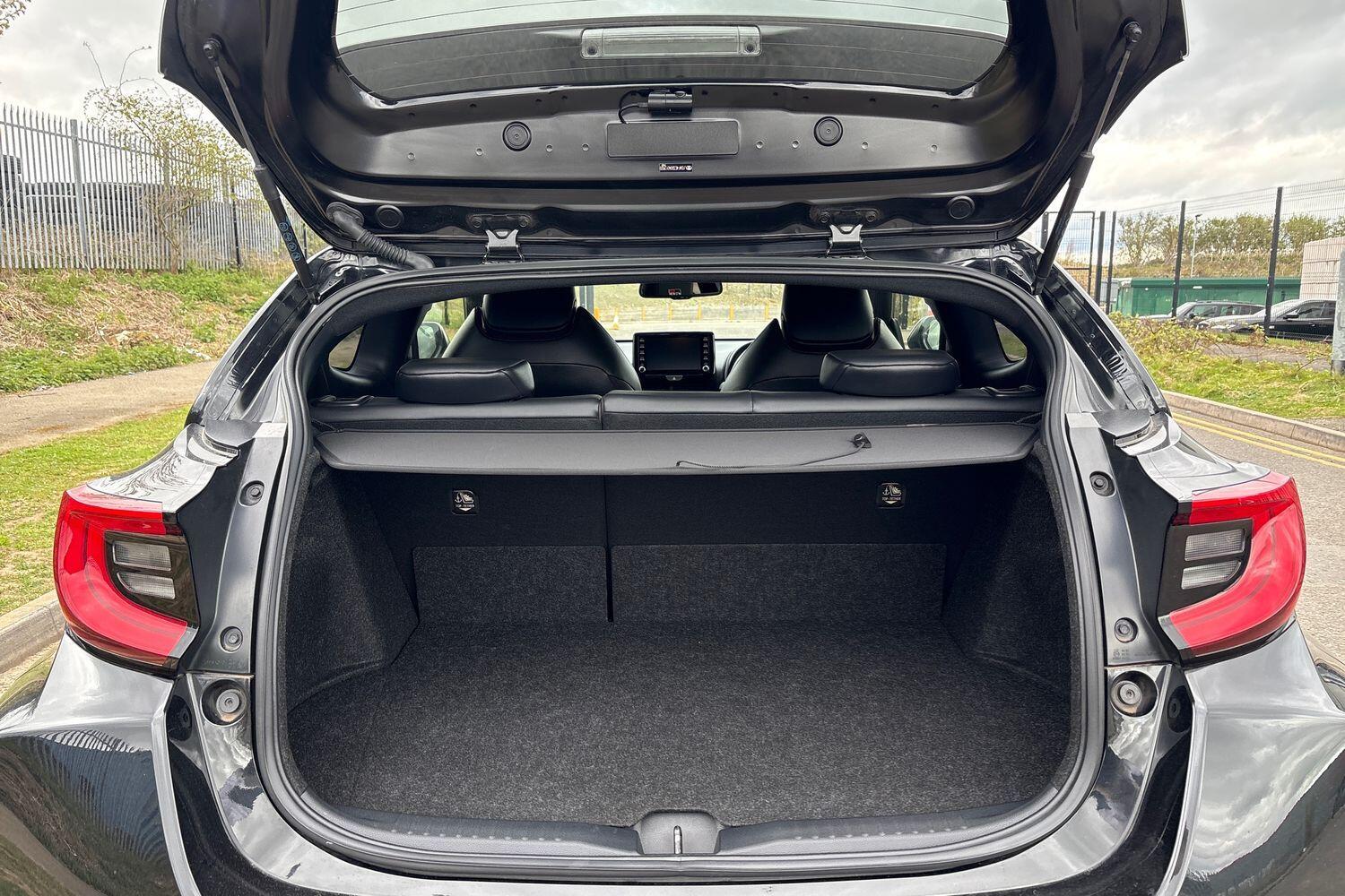 Used Toyota Yaris 2022 for sale - 78128818: Photo 28