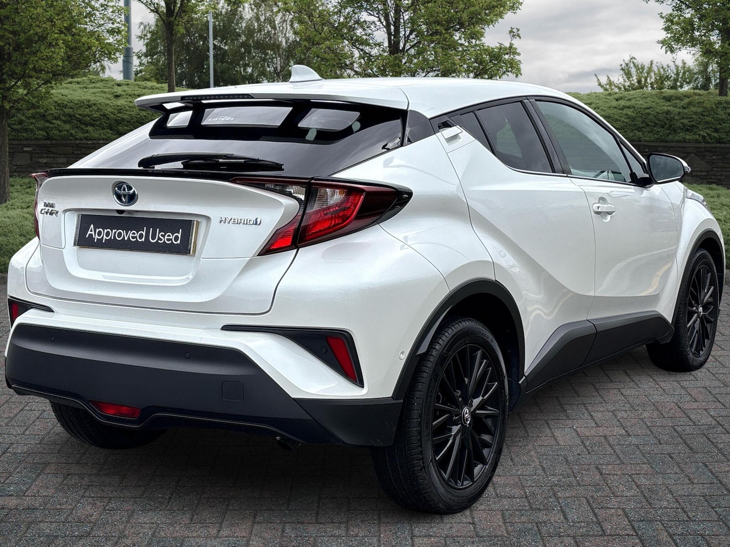 Used Toyota C-HR 2023 for sale - 76410295: Photo 3