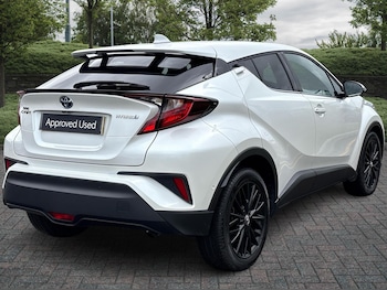 Used Toyota C-HR 2023 for sale - 76410295: Photo