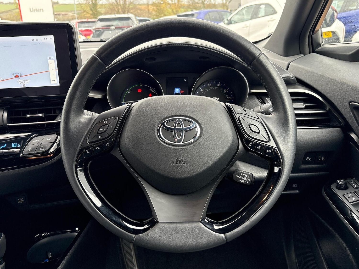 Used Toyota C-HR 2023 for sale - 76410295: Photo 6