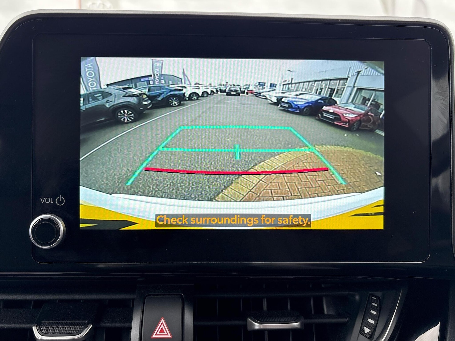 Used Toyota C-HR 2023 for sale - 76410295: Photo 9