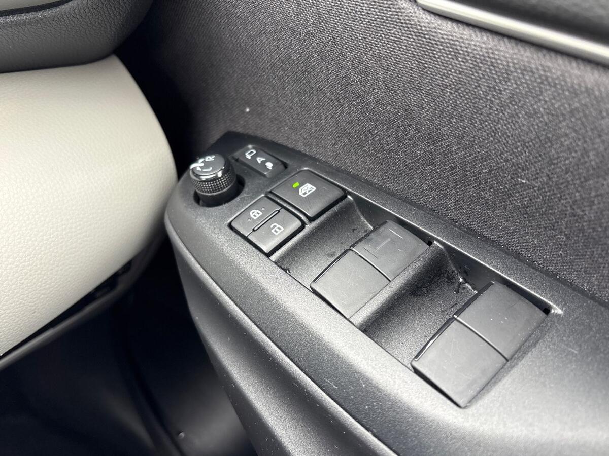 Used Toyota Yaris 2023 for sale - 77978866: Photo 23