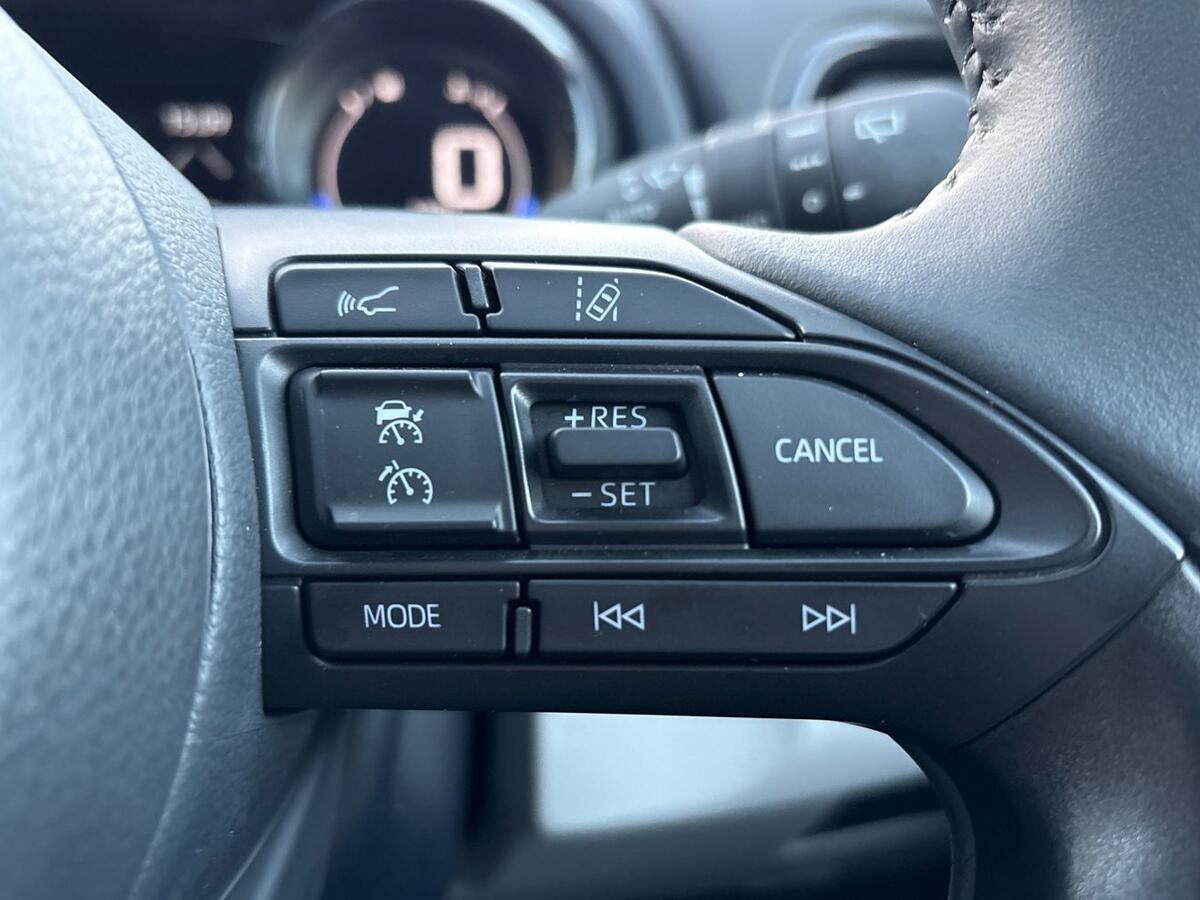 Used Toyota Yaris 2023 for sale - 76837639: Photo 25