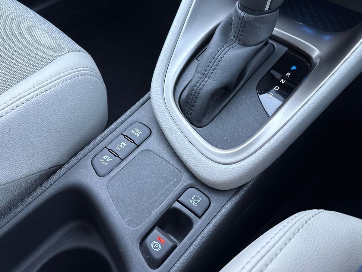 Used Toyota Yaris 2023 for sale - 76837639: Photo 29