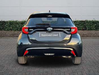 Used Toyota Yaris 2023 for sale - 76837639: Photo