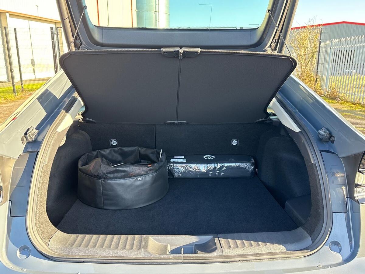 Used Toyota Prius 2024 for sale - 76800515: Photo 10