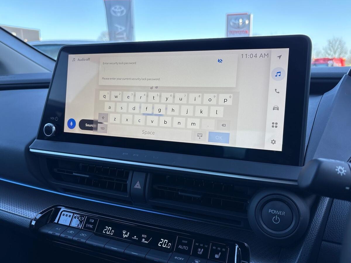 Used Toyota Prius 2024 for sale - 76800515: Photo 11