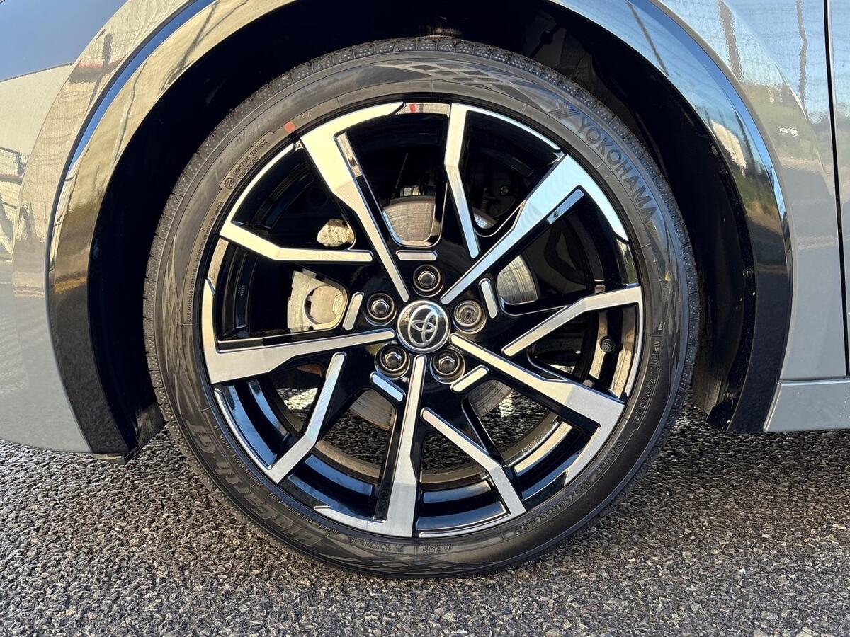 Used Toyota Prius 2024 for sale - 76800515: Photo 24