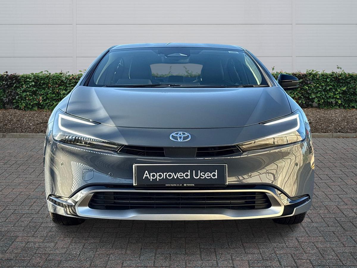 Used Toyota Prius 2024 for sale - 76800515: Photo 3