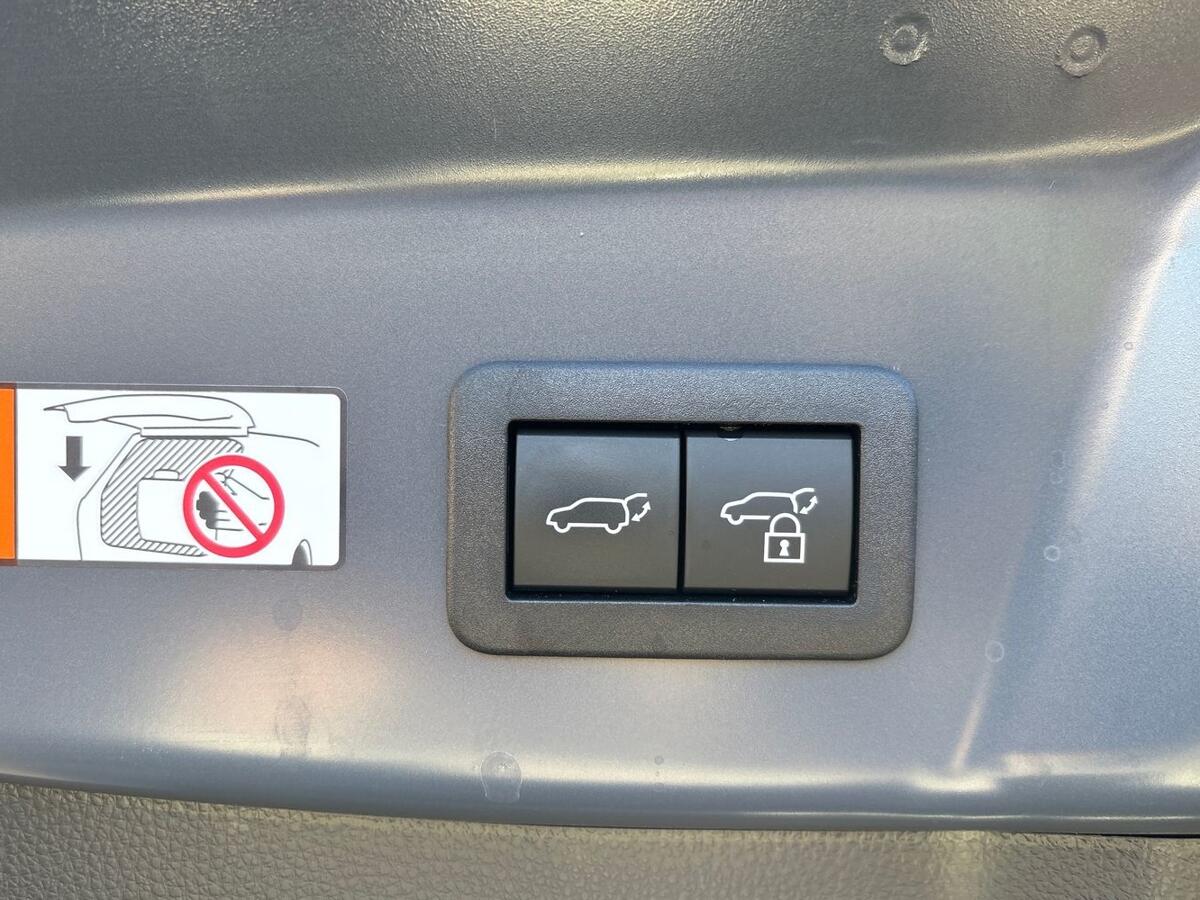 Used Toyota Prius 2024 for sale - 76800515: Photo 31