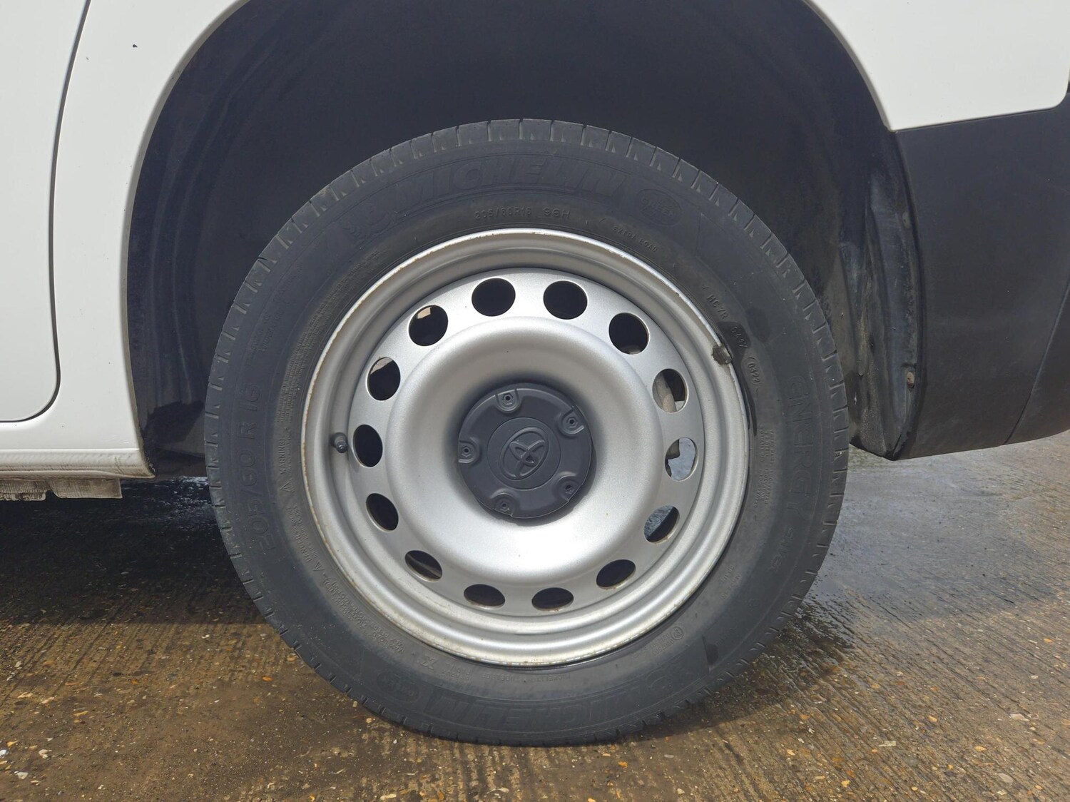 Used Toyota ProAce 2022 for sale - 76372349: Photo 24