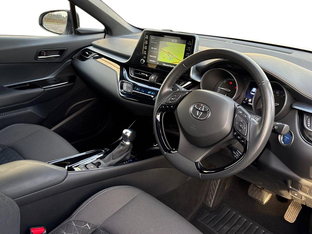 Used Toyota C-HR 2021 for sale - 76937312: Photo 11