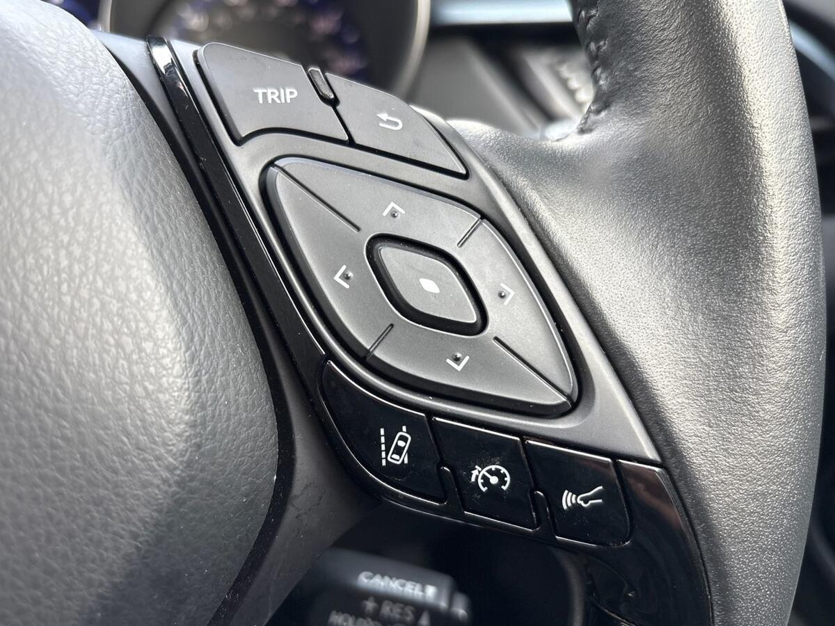 Used Toyota C-HR 2021 for sale - 76937312: Photo 17