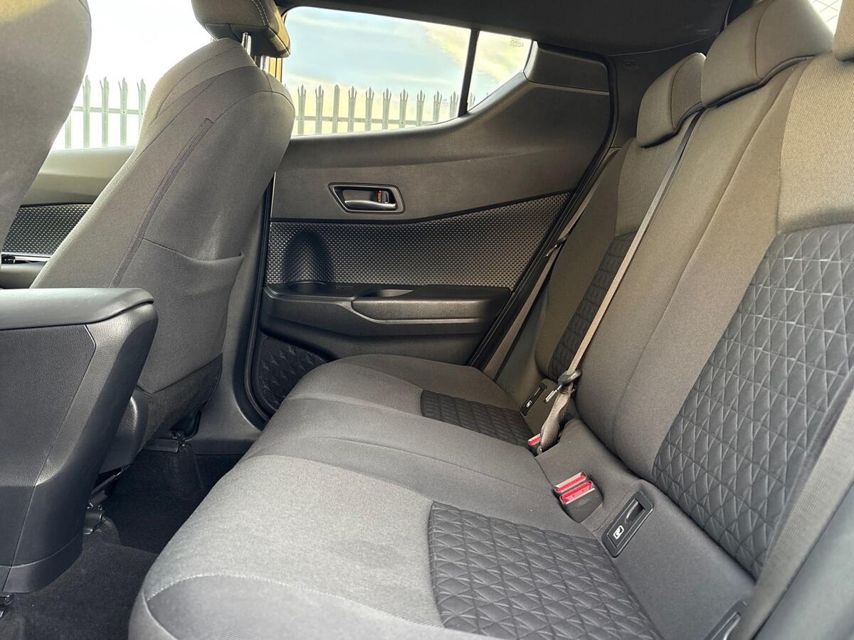 Used Toyota C-HR 2021 for sale - 76937312: Photo 24