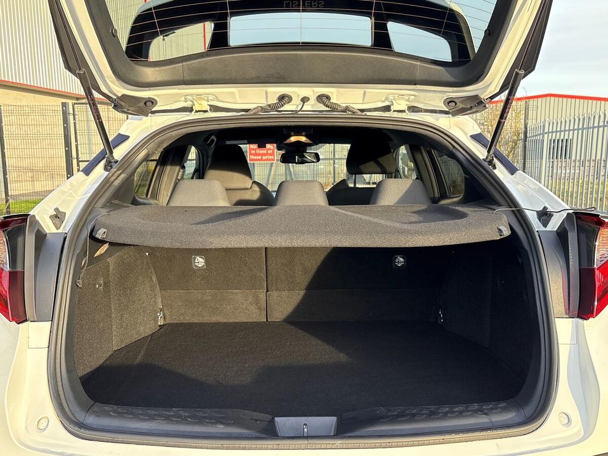 Used Toyota C-HR 2021 for sale - 76937312: Photo 27