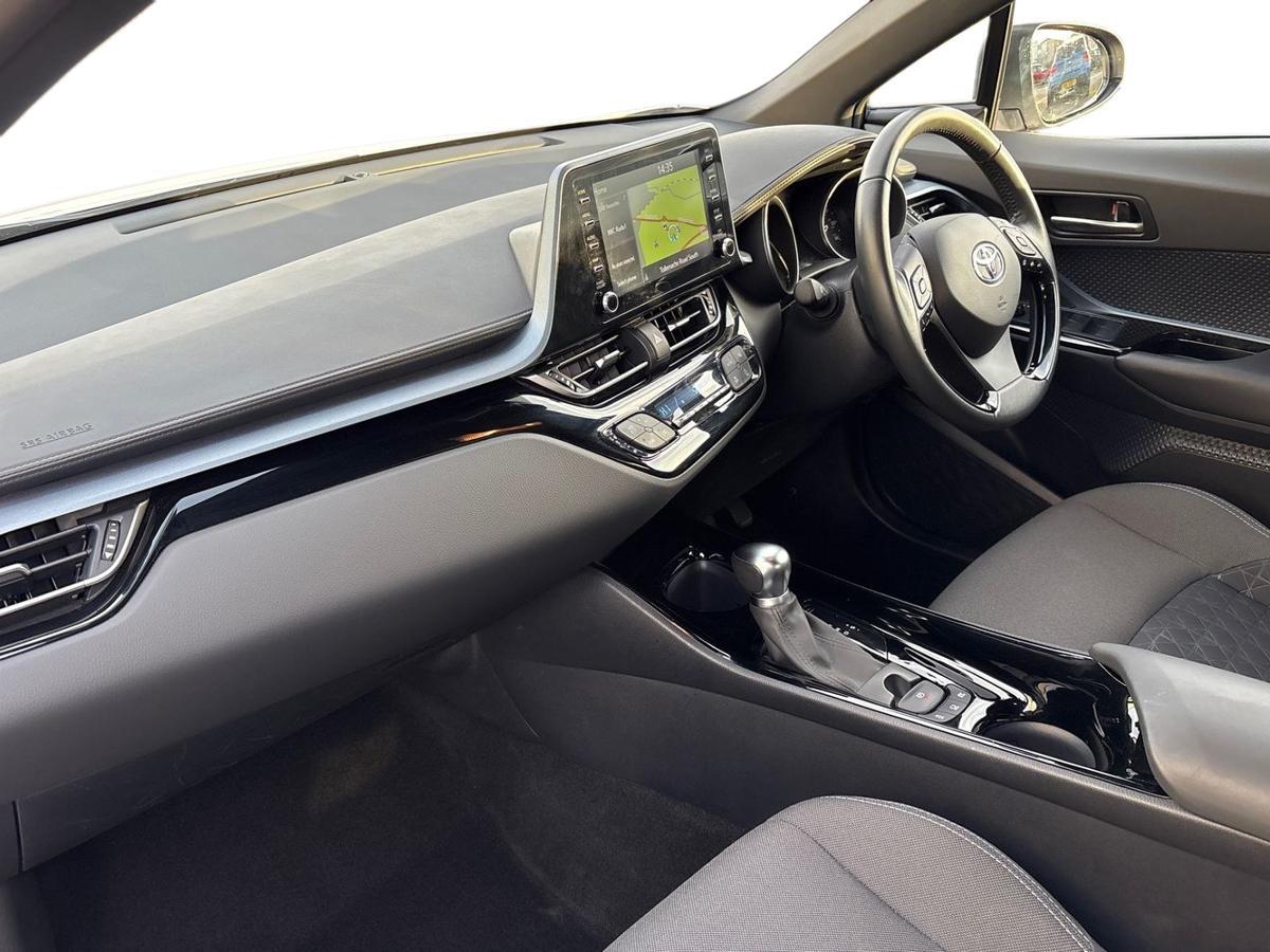 Used Toyota C-HR 2021 for sale - 76937312: Photo 9