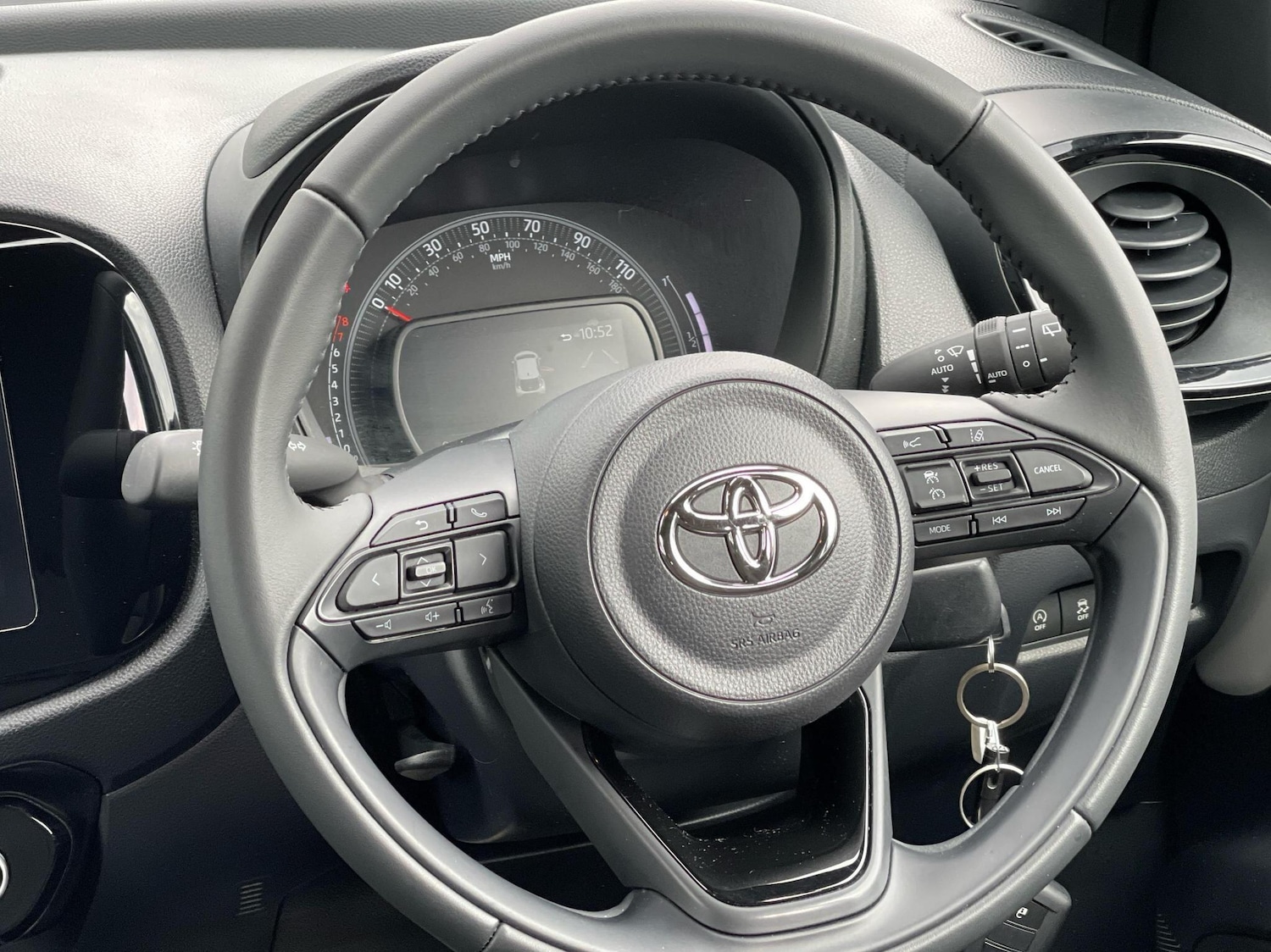 Used Toyota Aygo X 2024 for sale - 76309303: Photo 8