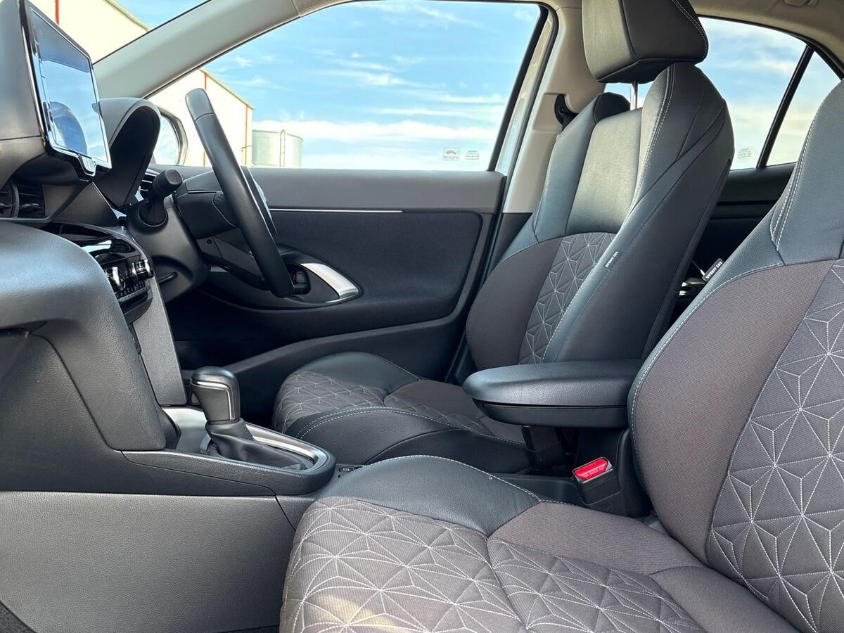 Used Toyota Yaris Cross 2023 for sale - 77725289: Photo 11