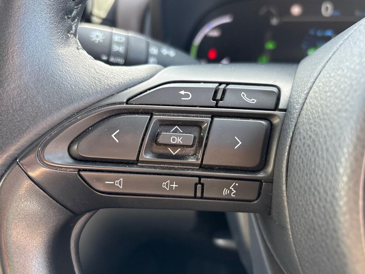 Used Toyota Yaris Cross 2023 for sale - 77725289: Photo 14