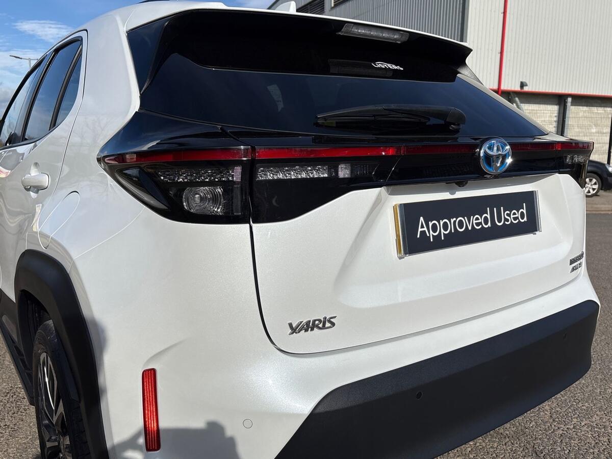 Used Toyota Yaris Cross 2023 for sale - 77725289: Photo 26