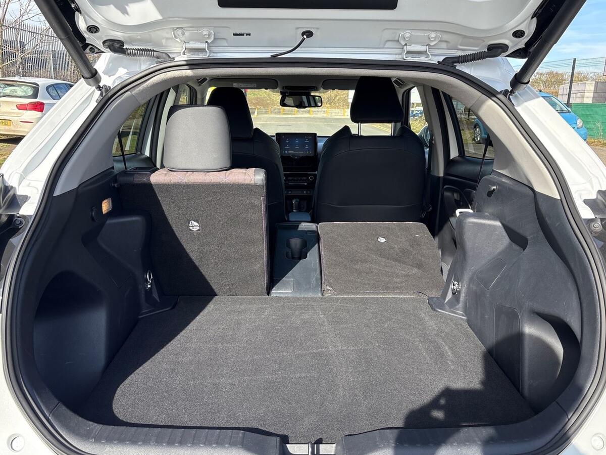 Used Toyota Yaris Cross 2023 for sale - 77725289: Photo 27