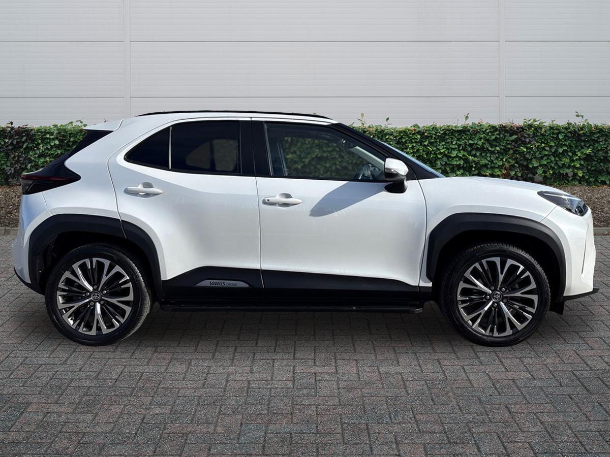 Used Toyota Yaris Cross 2023 for sale - 77725289: Photo 8