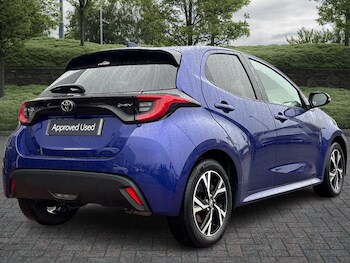 Used Toyota Yaris 2024 for sale - 76372350: Photo