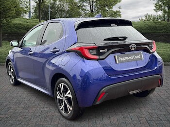 Used Toyota Yaris 2024 for sale - 76372350: Photo