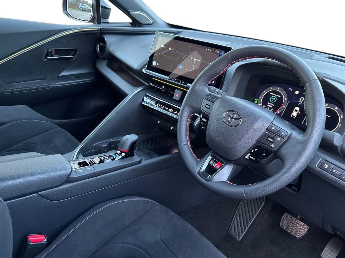 Used Toyota C-HR 2024 for sale - 77599812: Photo 11