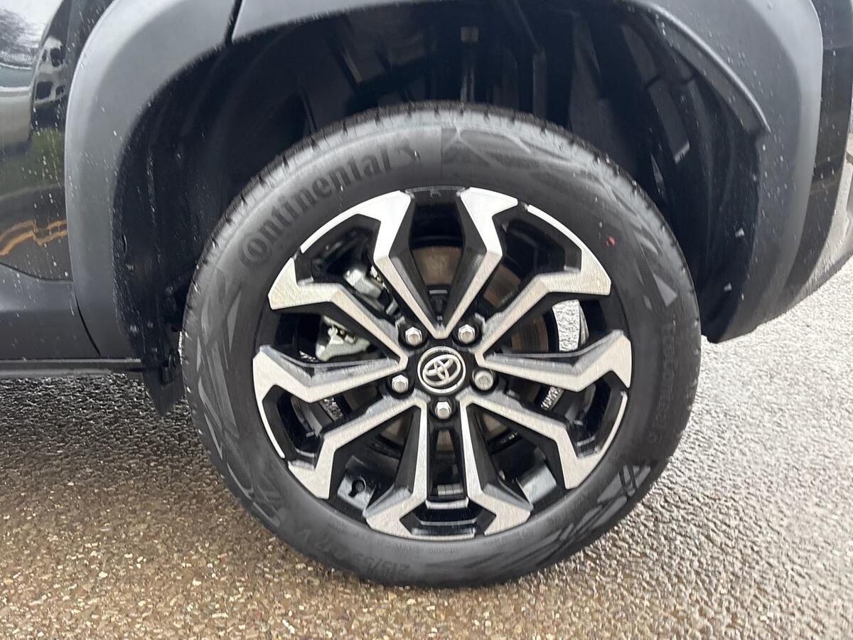 Used Toyota Yaris Cross 2025 for sale - 77971428: Photo 31