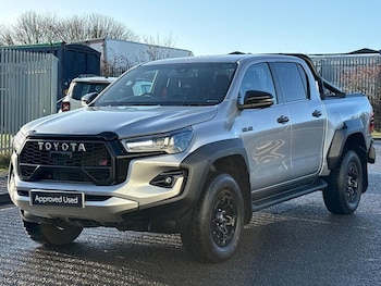 Used Toyota Hilux 2025 for sale - 76800574: Photo