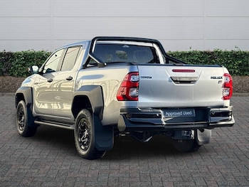 Used Toyota Hilux 2025 for sale - 76800574: Photo
