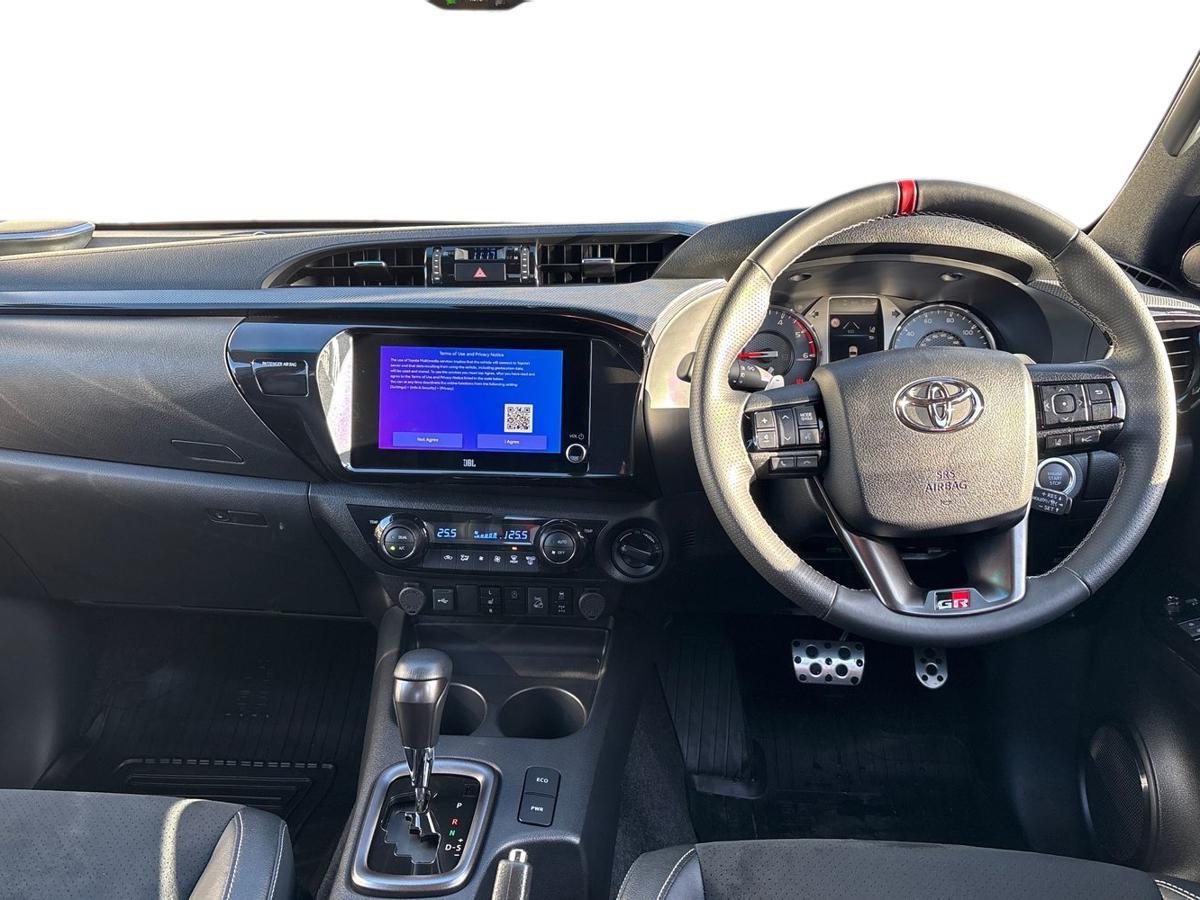 Used Toyota Hilux 2025 for sale - 76800574: Photo 8