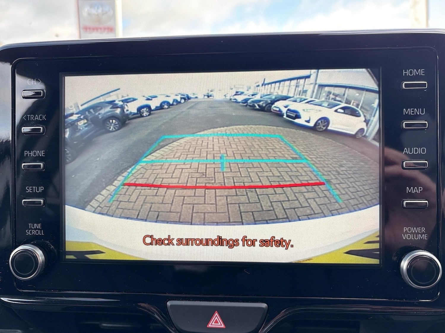 Used Toyota Yaris 2023 for sale - 76389751: Photo 9