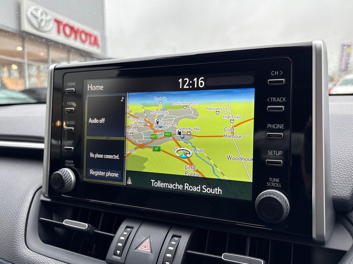 Used Toyota RAV4 2020 for sale - 76937229: Photo 13