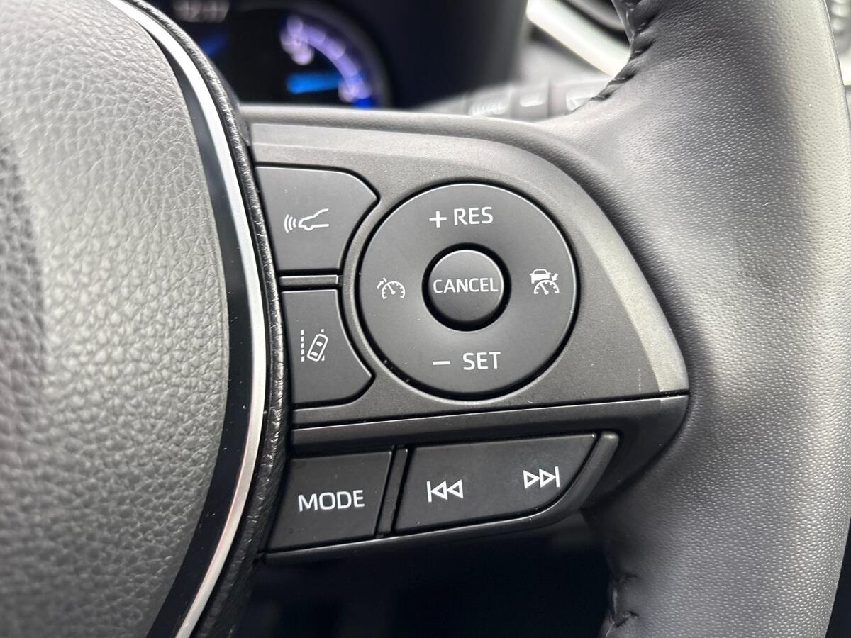 Used Toyota RAV4 2020 for sale - 76937229: Photo 18