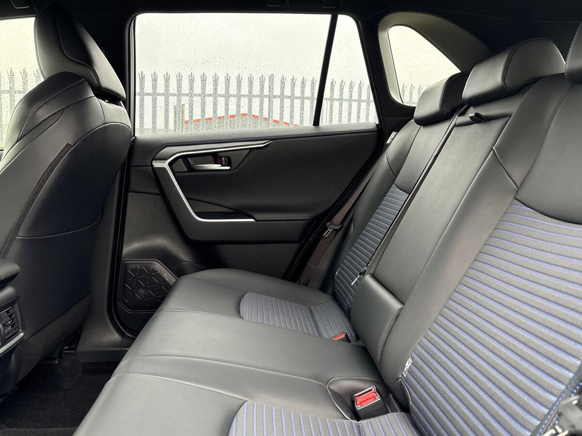 Used Toyota RAV4 2020 for sale - 76937229: Photo 24