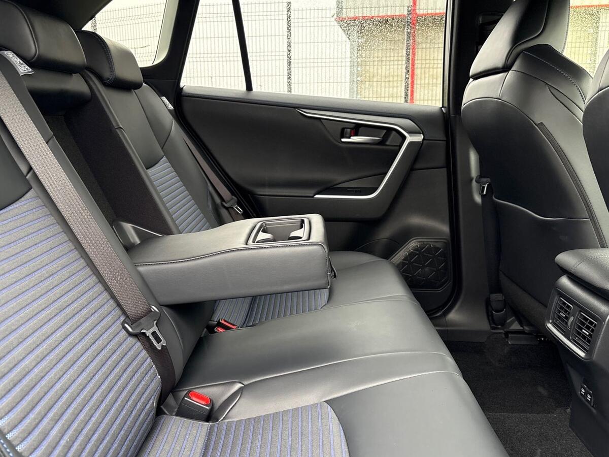 Used Toyota RAV4 2020 for sale - 76937229: Photo 25