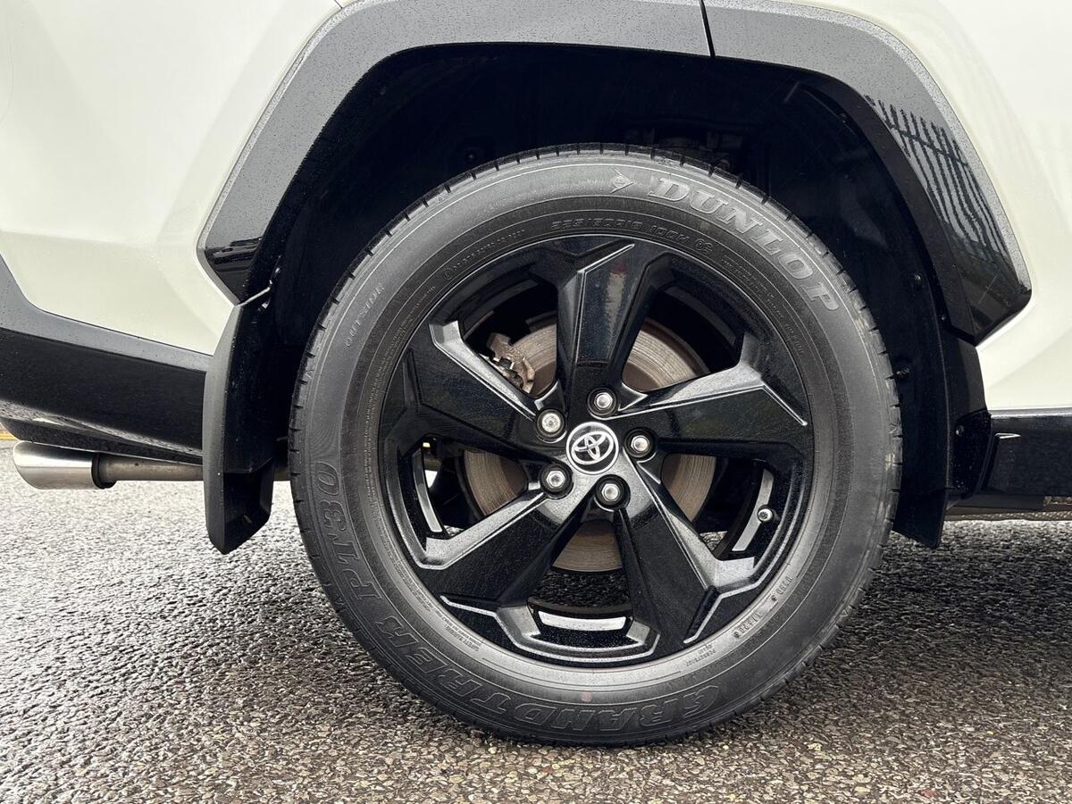 Used Toyota RAV4 2020 for sale - 76937229: Photo 31